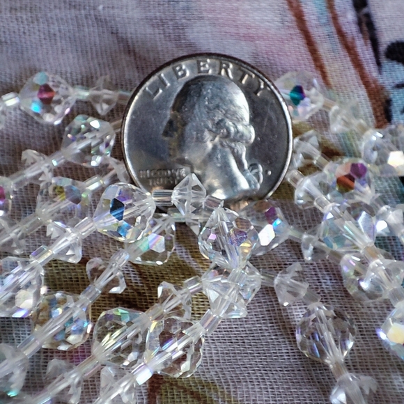 Opera Length Heavily Faceted Vintage Aurora Borealis Clear Crystal Necklace EUC - Picture 4 of 8